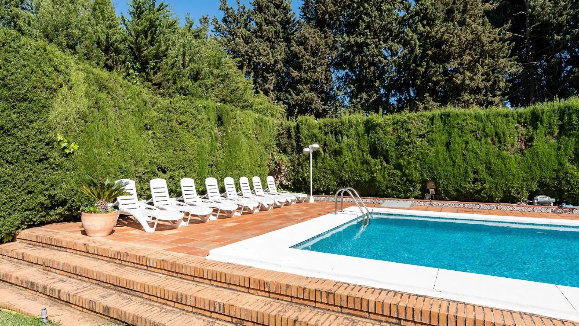 Holiday home Villa con piscina en Churriana Malaga