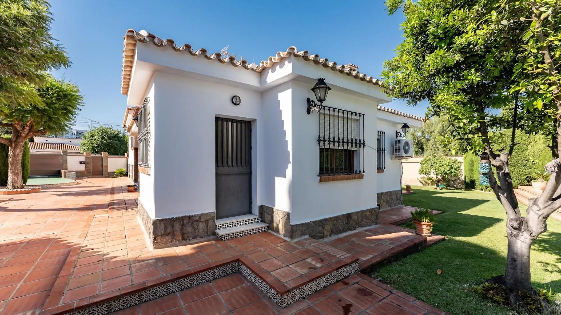 Holiday home Villa con piscina en Churriana Malaga